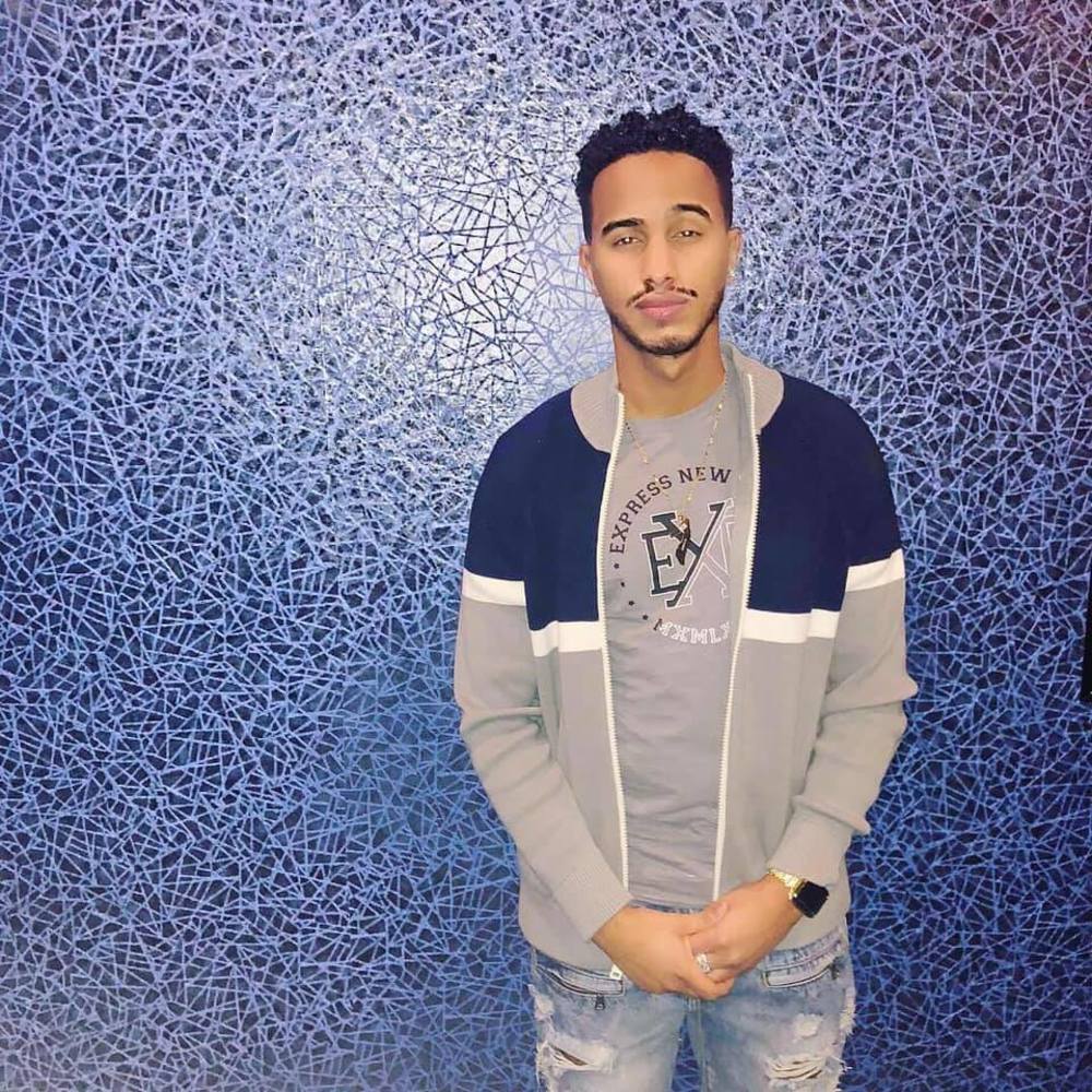 Meet your Posher, Yasir
